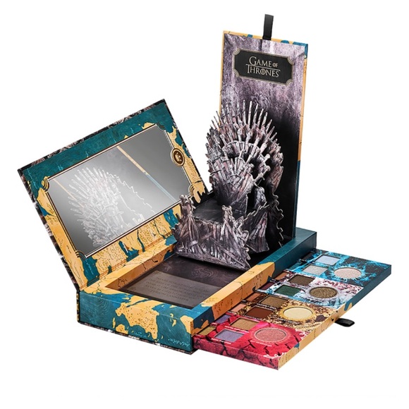 ⬇️ Urban Decay Game of Thrones Eyeshadow - Picture 2 of 7